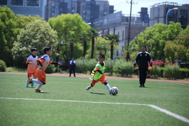 记者批姆巴佩：姆巴佩状态不像职业球员